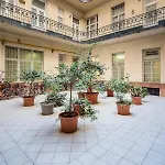 Imperial With Basilika And Castle View Need Reservation For Free Parking *