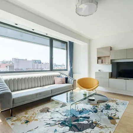Amora Homes Imperial With Basilika And Castle View Need Reservation For Free Parking
